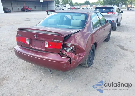 2001 Toyota Camry Le from USA, damaged, VIN 4T1BG22K11U778862